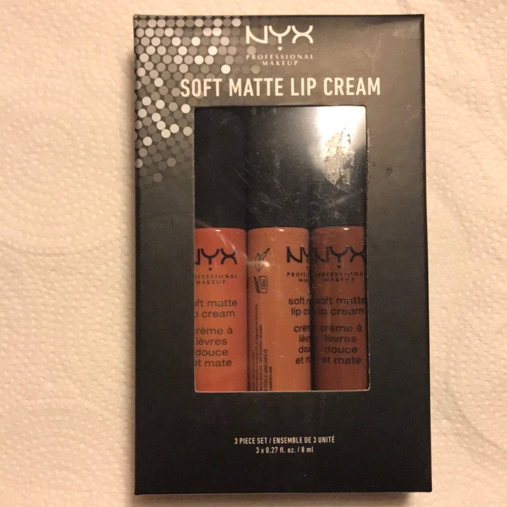 BRAND NEW NYX soft matte lip cream set